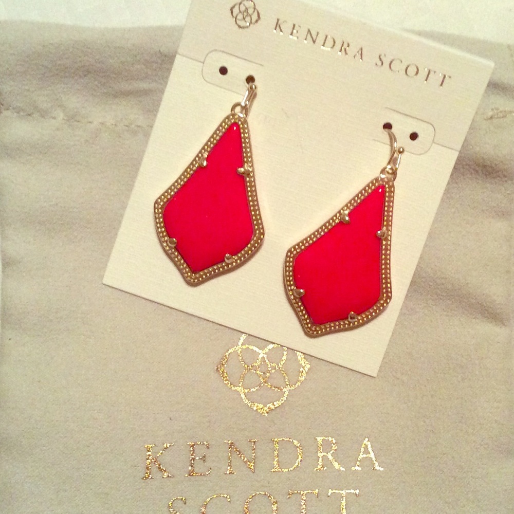 Sold out! Kendra Scott Alex earrings in Red